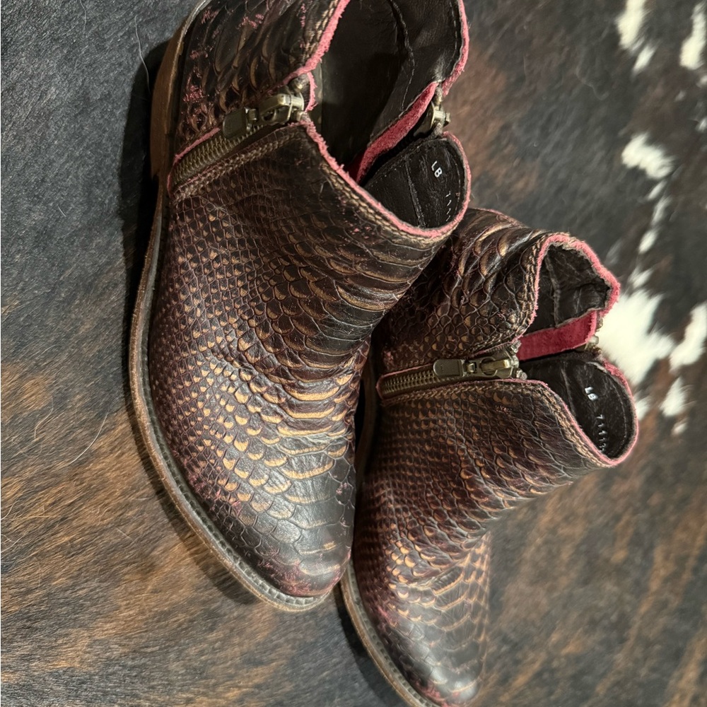LIBERTY Black Brown Ankle Boots
